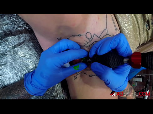 ❤️ Itin tatuiruota karšta Sully Savage gavo tatuiruotę ant savo klitorio ❤ Just porno prie mūsų lt.port-amurasso.ru